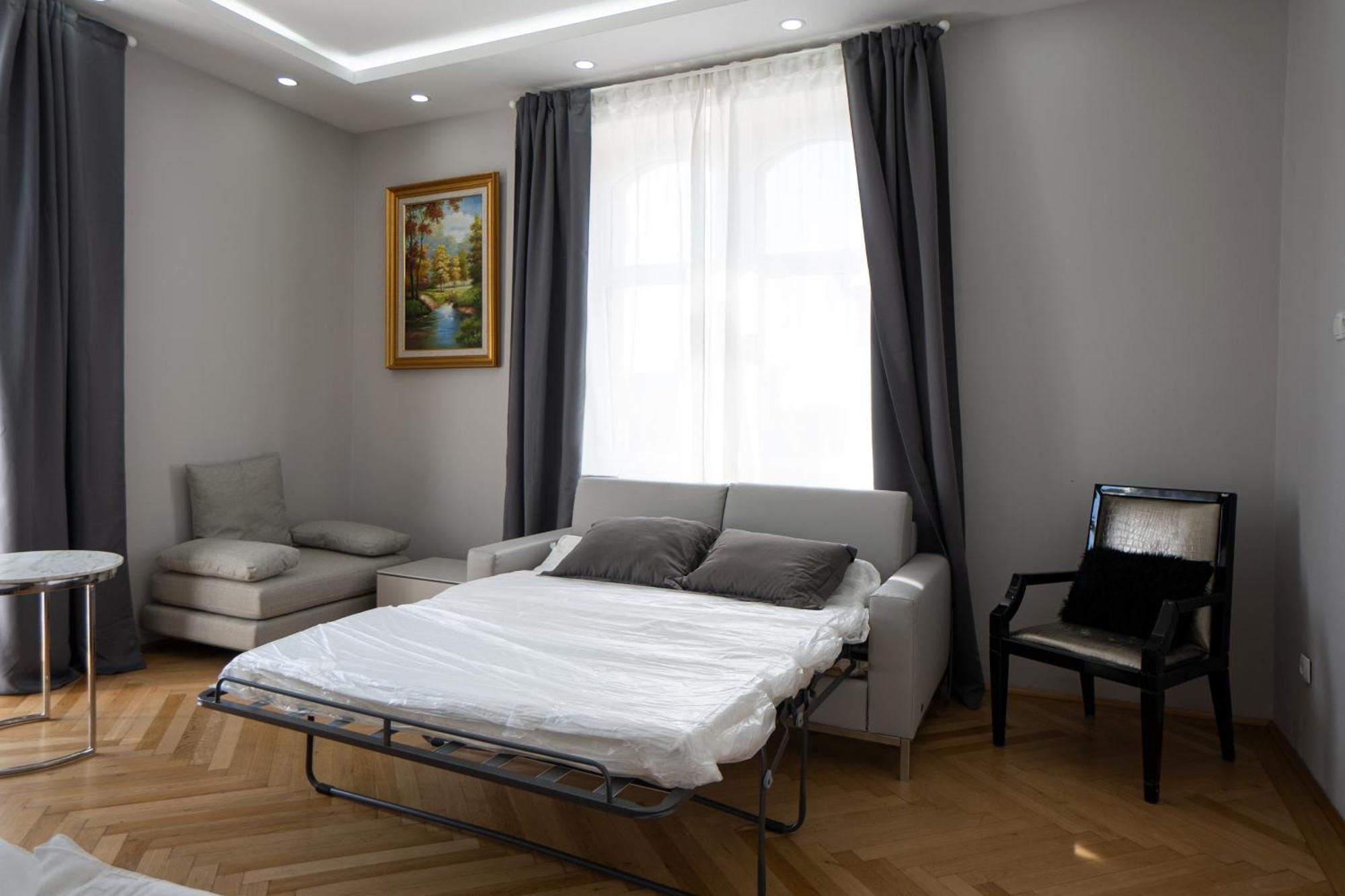 Charming 2-Room Apartment With Balcony, 15 Min To Center เวียนนา ภายนอก รูปภาพ